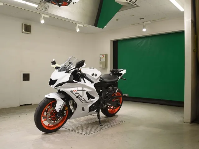 Yamaha YZF-R7 2023, белый, фото 4