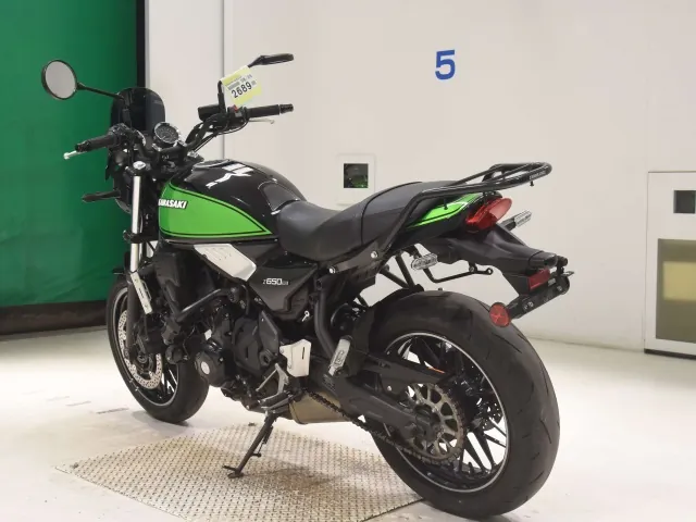 Kawasaki Z650RS 2024, black | green, фото 6