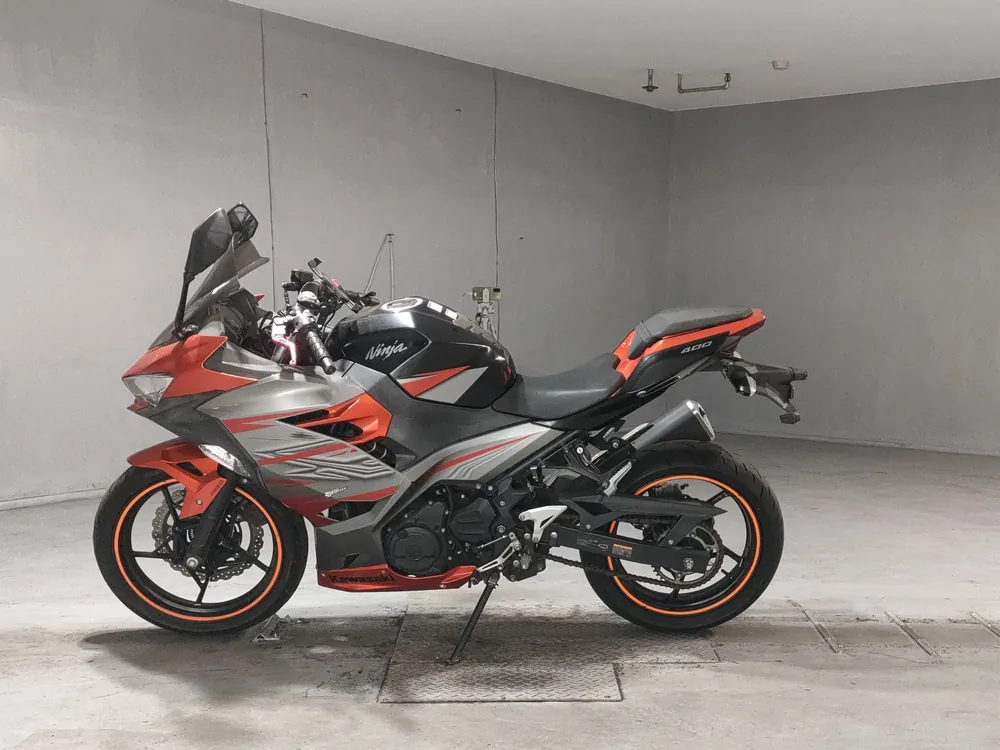 Kawasaki Ninja 400 2018, чёрный, оранжевый, фото 2