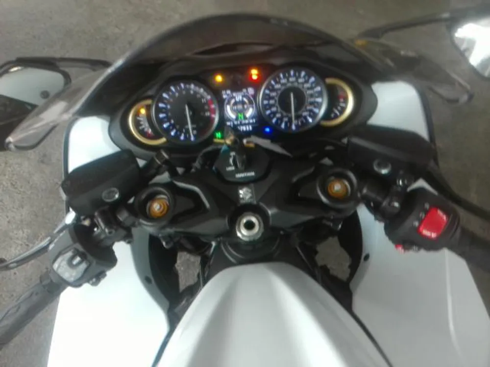 Suzuki Hayabusa 2023, white / blue, фото 3