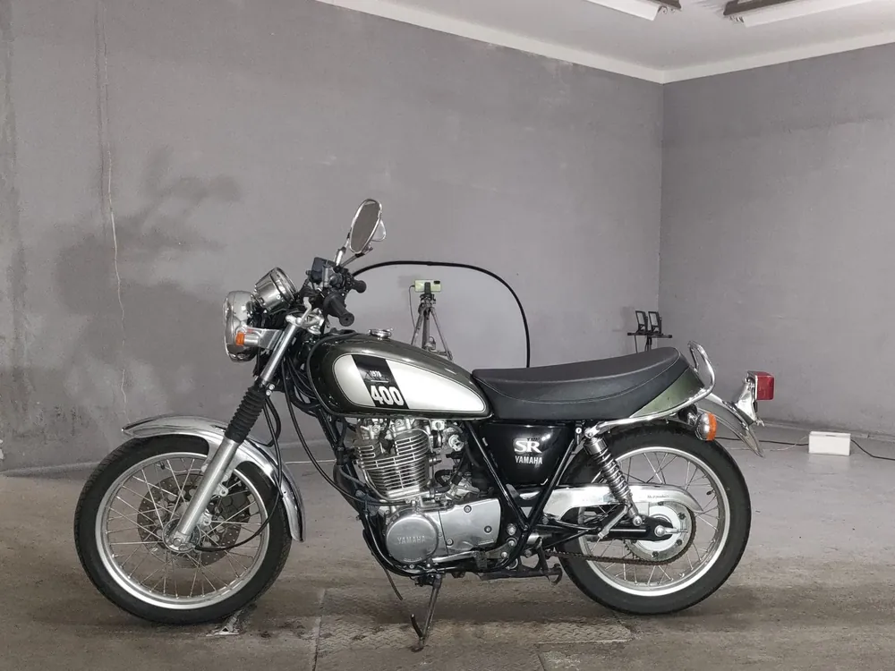 Yamaha SR400 2017, зелёный, фото 2