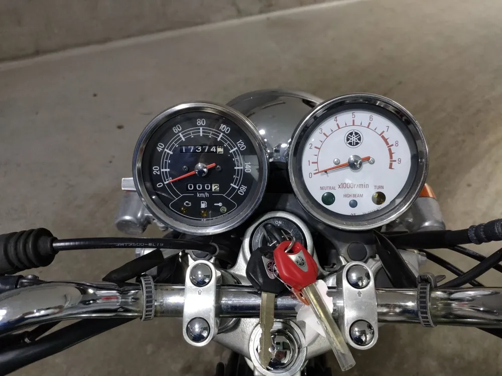 Yamaha SR400 2017, зелёный, фото 5