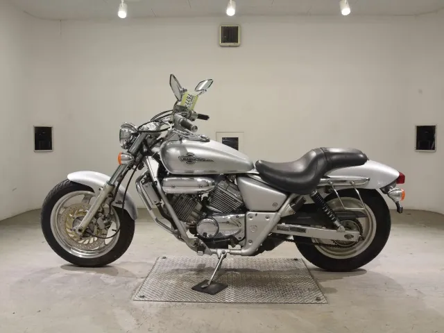Honda V-Twin Magna 250, серебристый, фото 2
