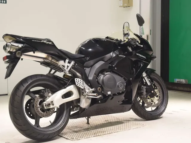 Honda CBR1000RR 2006, чёрный, фото 5