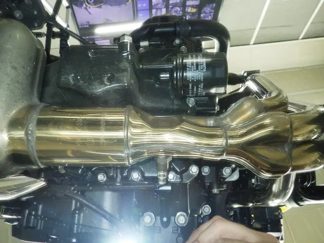 Kawasaki Z900RS 2023, зелёный, фото 7