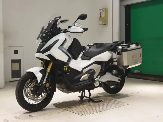 Honda X-ADV750 2024, белый, чёрный, фото 4