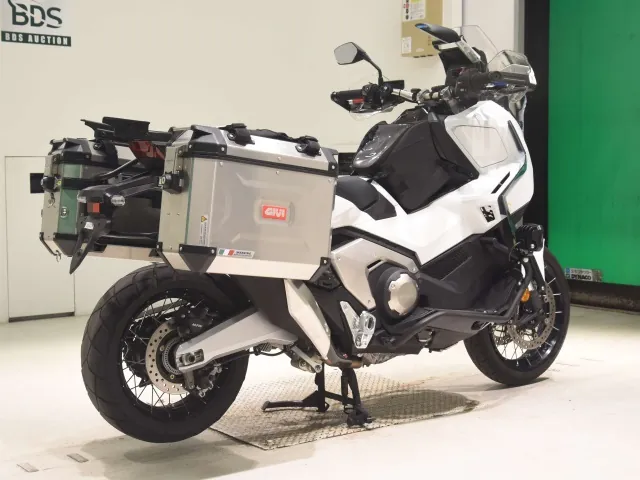 Honda X-ADV750 2024, белый, чёрный, фото 5