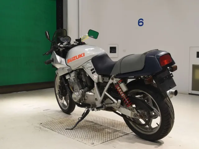 Suzuki GSX400S Katana 1992, серебристый, фото 6