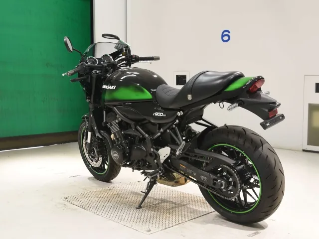 Kawasaki Z900RS 2024, black | green, фото 6