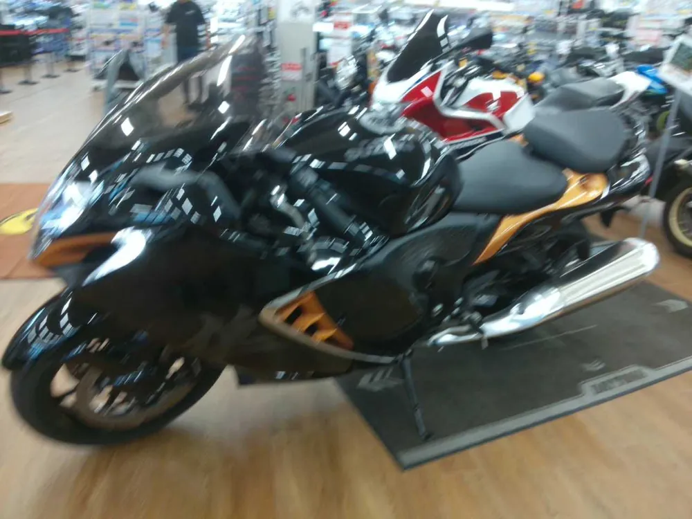 Suzuki Hayabusa 2021, black / orange, фото 2