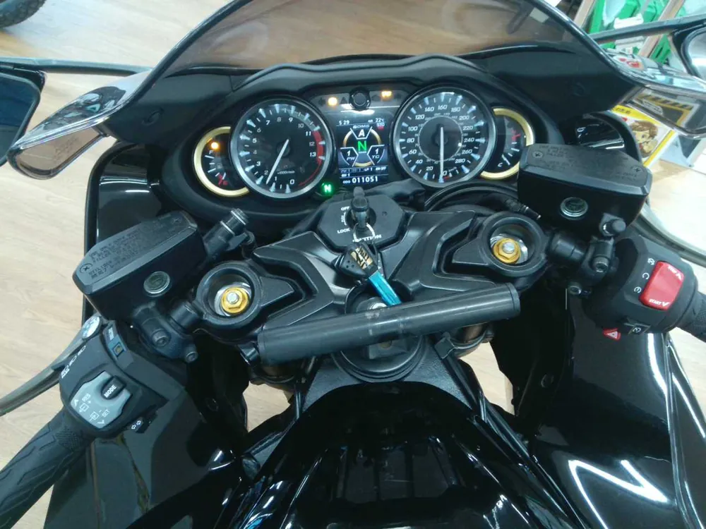 Suzuki Hayabusa 2021, black / orange, фото 3