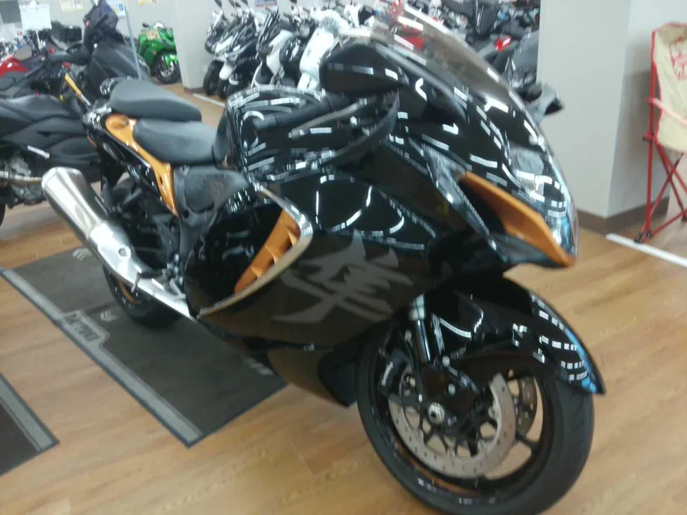 Suzuki Hayabusa 2021, black / orange, фото 5