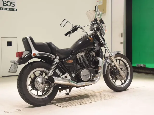 Honda NV750 Custom 1983, чёрный, фото 5