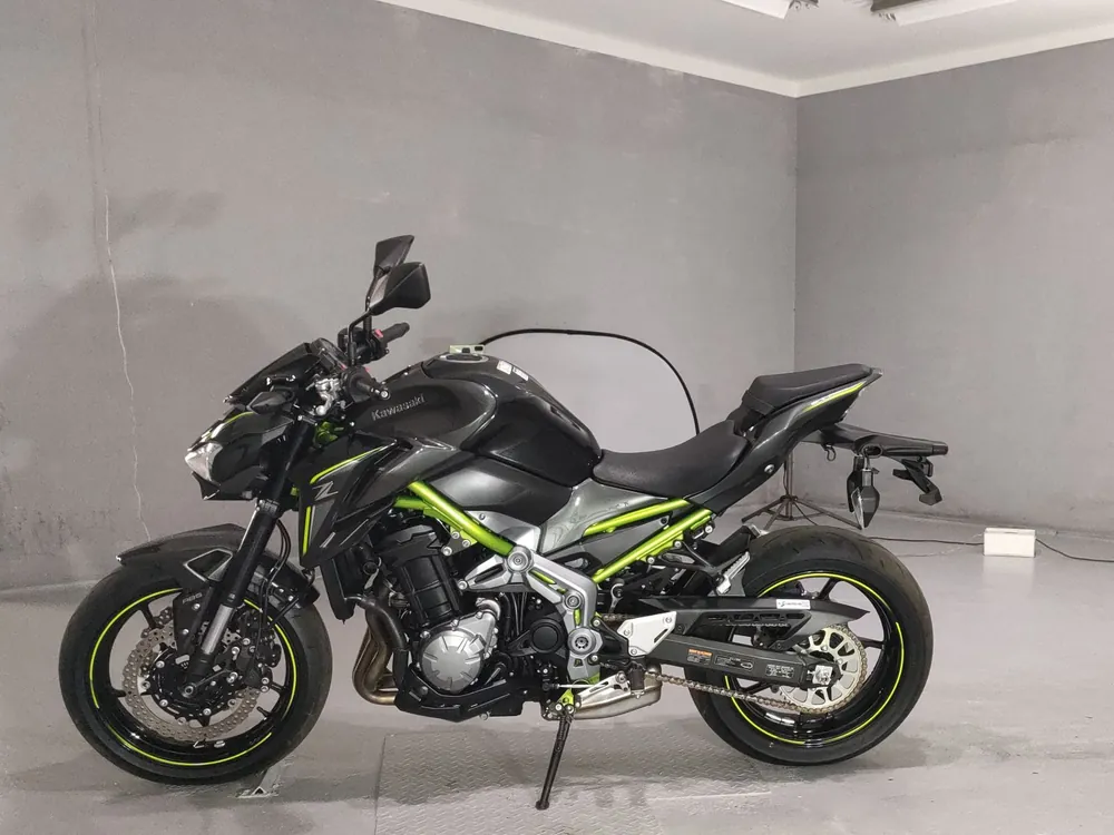 Kawasaki Z900-2 2020, gray / green, фото 2