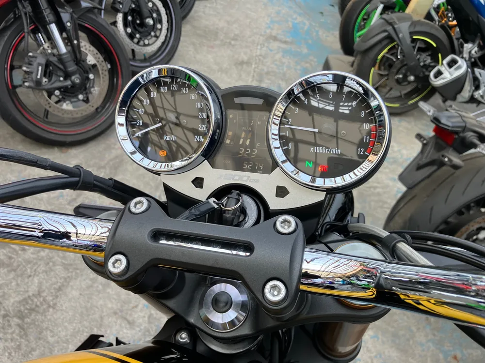 Kawasaki Z900RS 2023, black / yellow, фото 5