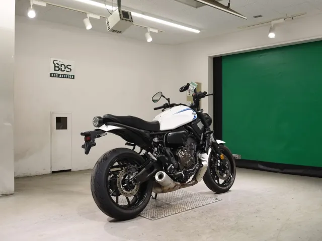 Yamaha Xsr700-2 2024, white | blue, фото 5