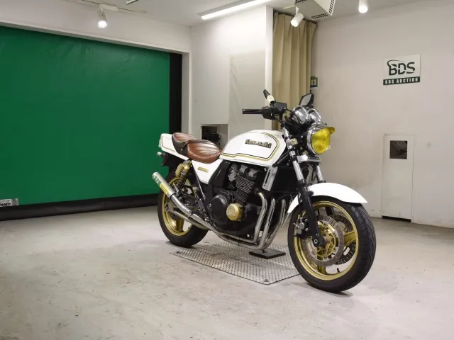 Kawasaki ZRX400-II 1995, белый, фото 3