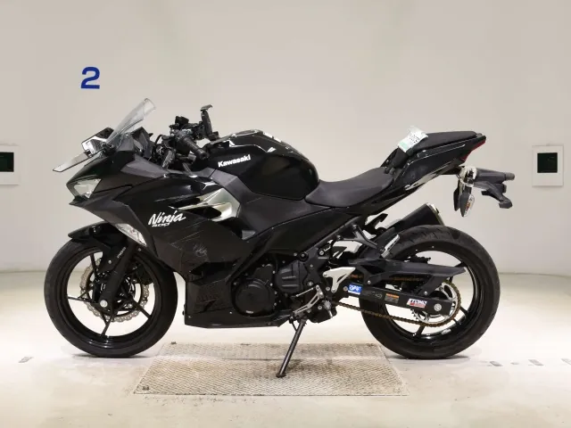Kawasaki Ninja 400 2021, чёрный, фото 2