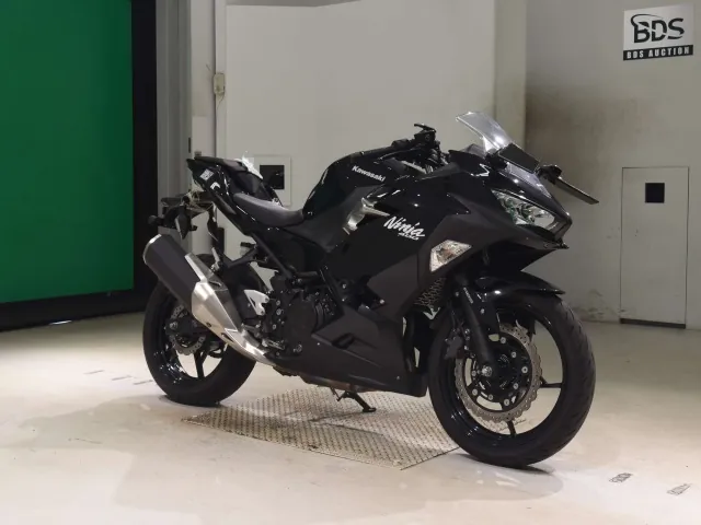 Kawasaki Ninja 400 2021, чёрный, фото 3