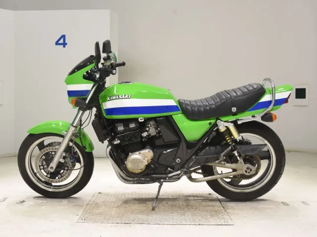 Kawasaki ZRX400-II 1996, зелёный, фото 2