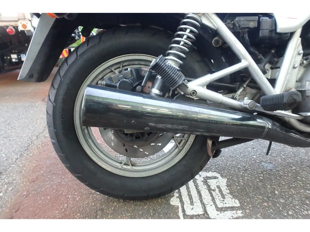Suzuki GSX1100S Katana 1983, серебристый, фото 6