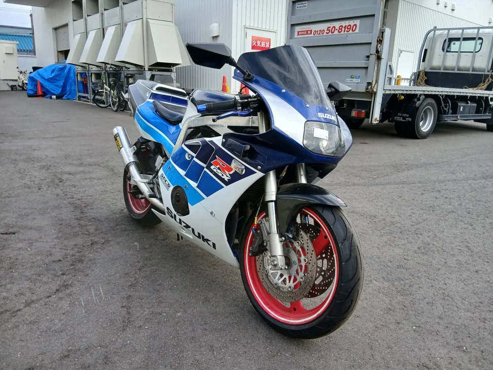 Suzuki GSX-R400R 1990, white / navy blue, фото 4