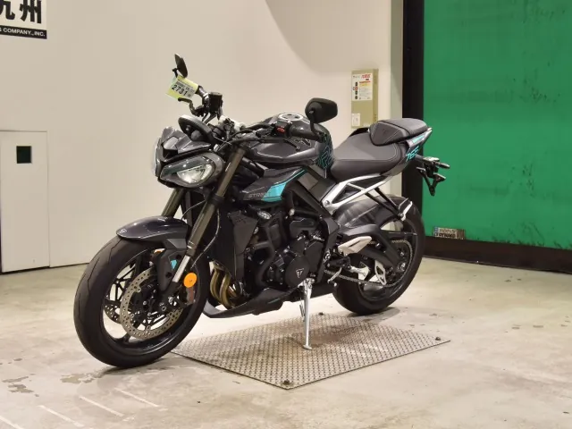 Triumph Street Triple RS 2025, серый, фото 4