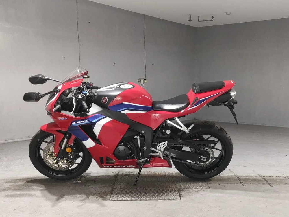 Honda CBR600RR PC40 2021, красный, фото 2