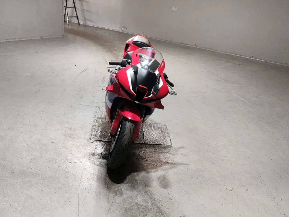 Honda CBR600RR PC40 2021, красный, фото 3
