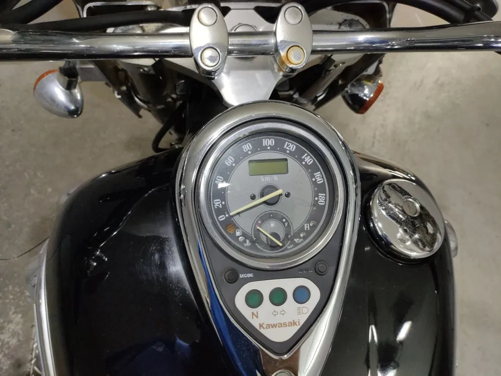 Kawasaki Vulcan 1500 Classic 2002, чёрный, красный, фото 5