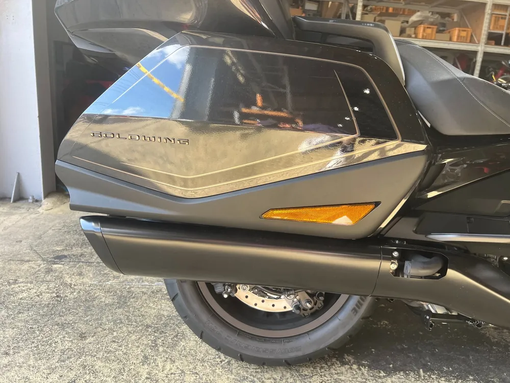 Honda GL1800 2026, чёрный, фото 4