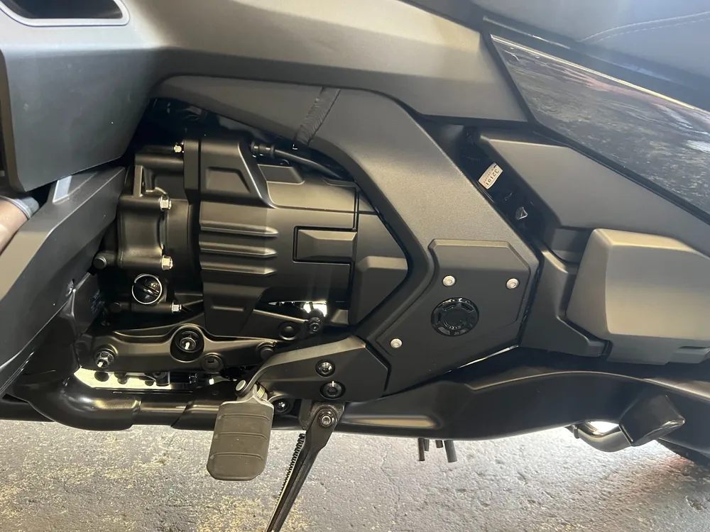 Honda GL1800 2026, чёрный, фото 7