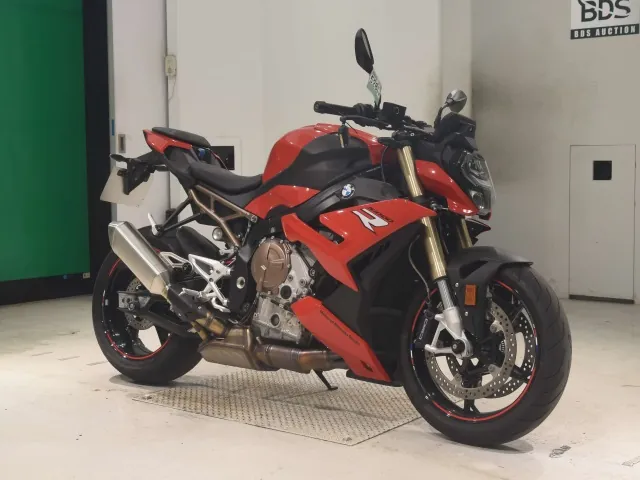 BMW S1000R 2021, красный, фото 3