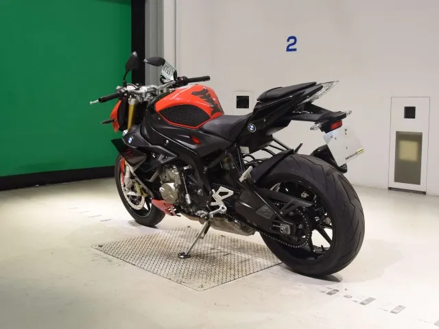 BMW S1000R 2017, red | black, фото 6