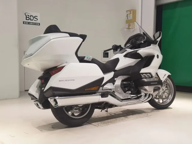 Honda GL1800 2026, белый, фото 5