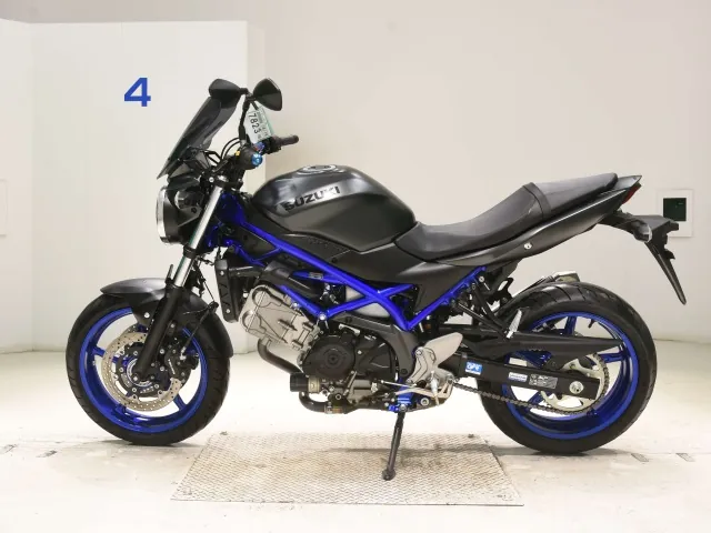 Suzuki SV650 2023, black | blue, фото 2