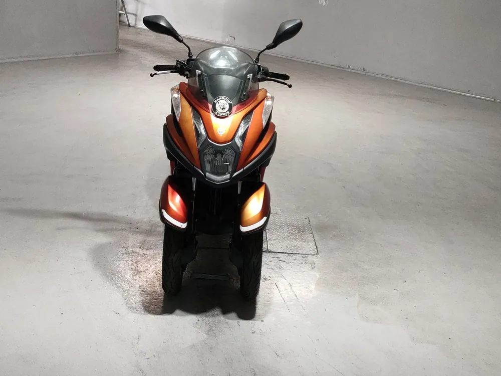Yamaha Tricity 125, красный, фото 3