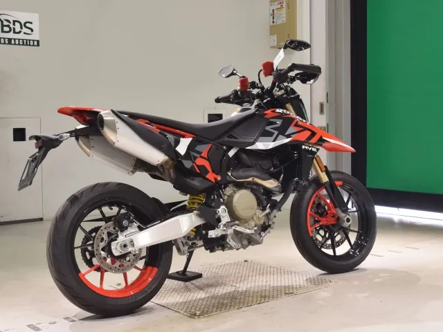 Ducati Hypermotard 698 2025, красный, чёрный, фото 5