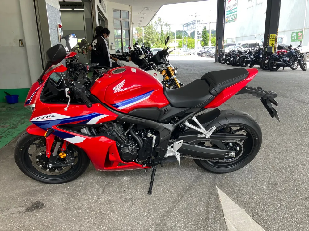 Honda Cb650R-2E Clutch 2025, белый, красный, синий, фото 3