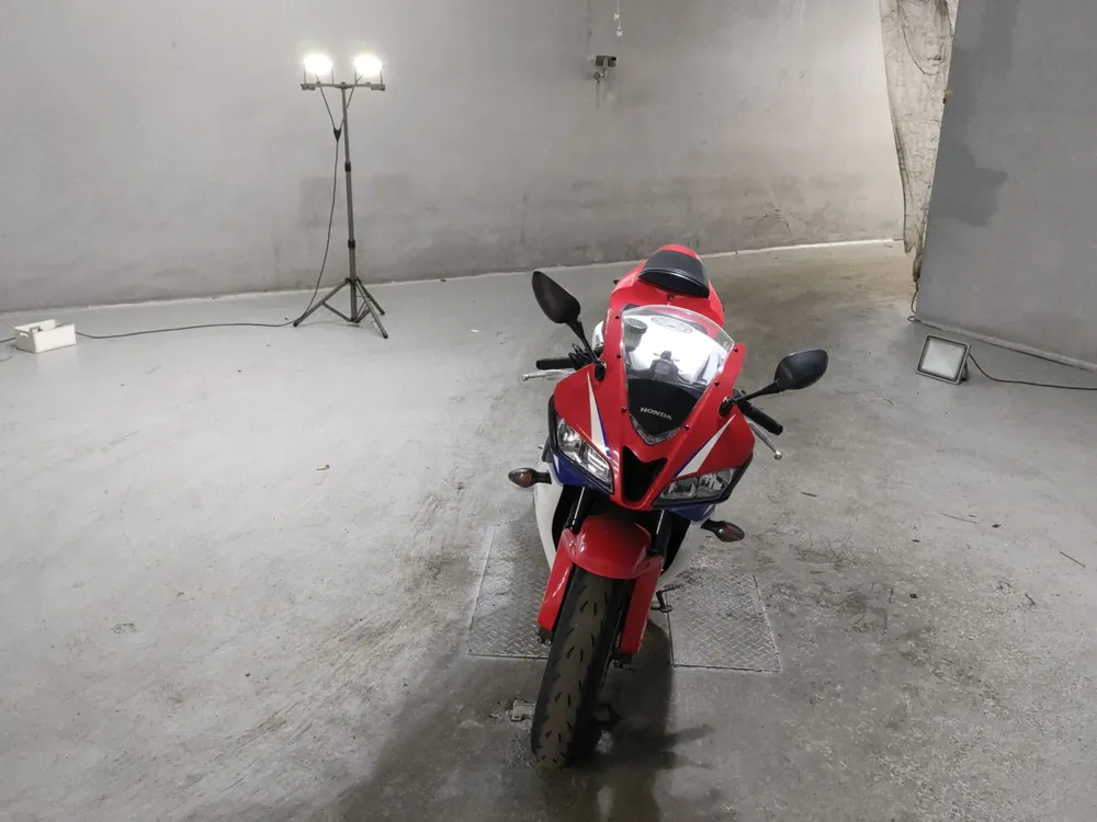 Honda CBR600RR 2011, white / blue, фото 3