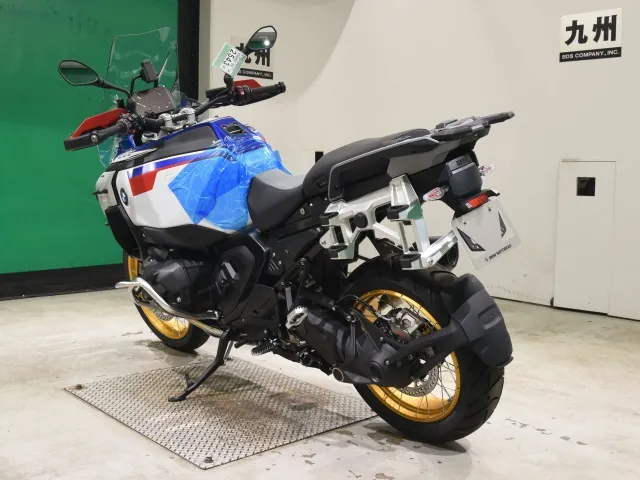 BMW R1300Gs Adv Asa 2026, white | red | blue, фото 6