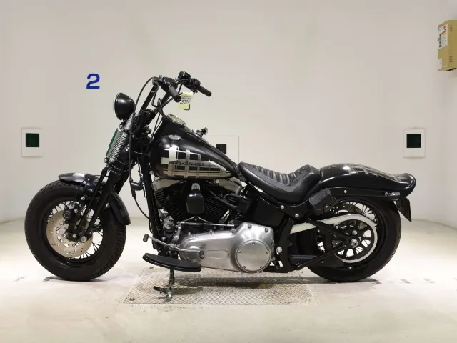 Harley-Davidson FLSTSB1580 2011, matt black, фото 2
