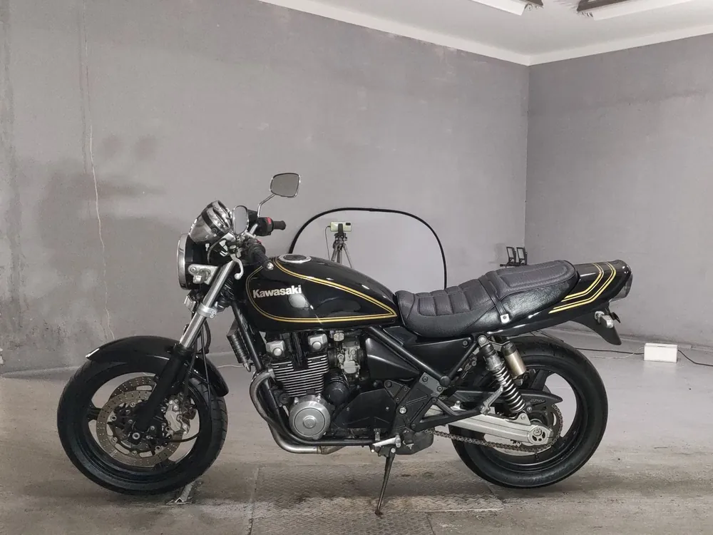 Kawasaki Zephyr 400 2005, black / gold, фото 2
