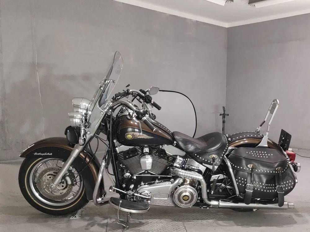Harley-Davidson Heritage Softail Classic 2013, black / light brown, фото 2