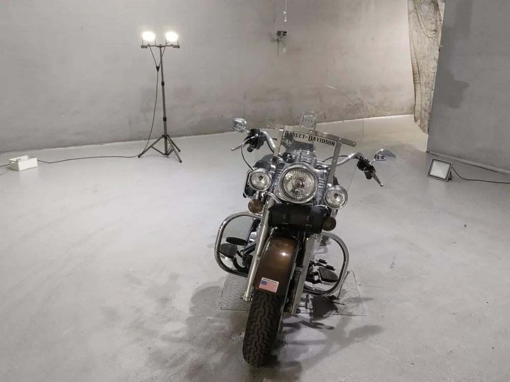 Harley-Davidson Heritage Softail Classic 2013, black / light brown, фото 3