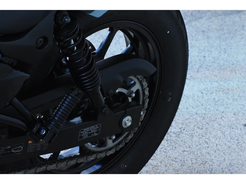 Kawasaki Eliminator 400SE 2024, light blue, фото 10