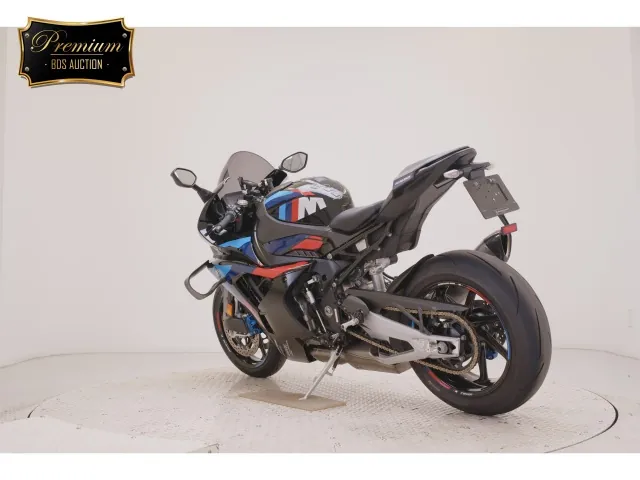 BMW M1000Rr 2025, чёрный, красный, синий, фото 6
