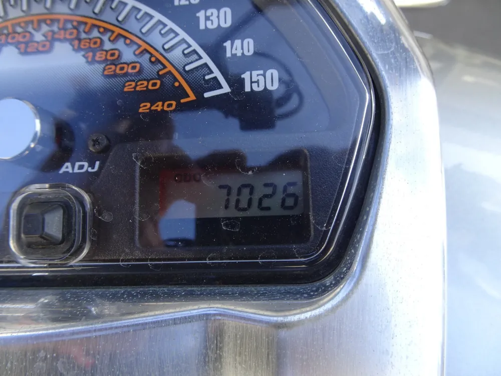 Suzuki Boulevard M109R 2016, серебристый, фото 3