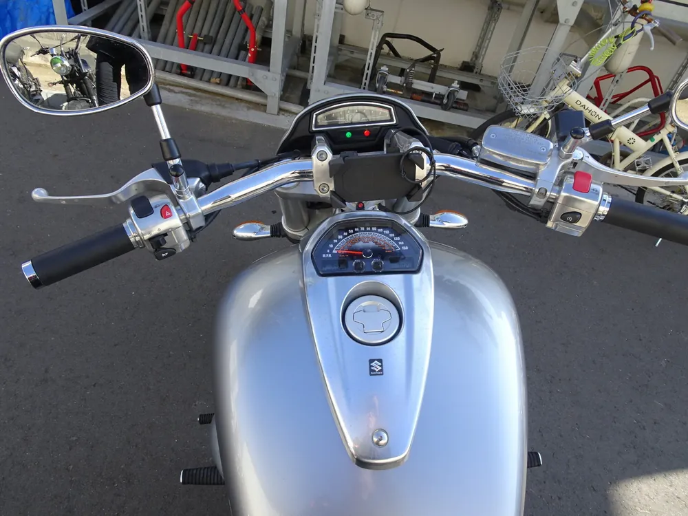 Suzuki Boulevard M109R 2016, серебристый, фото 6