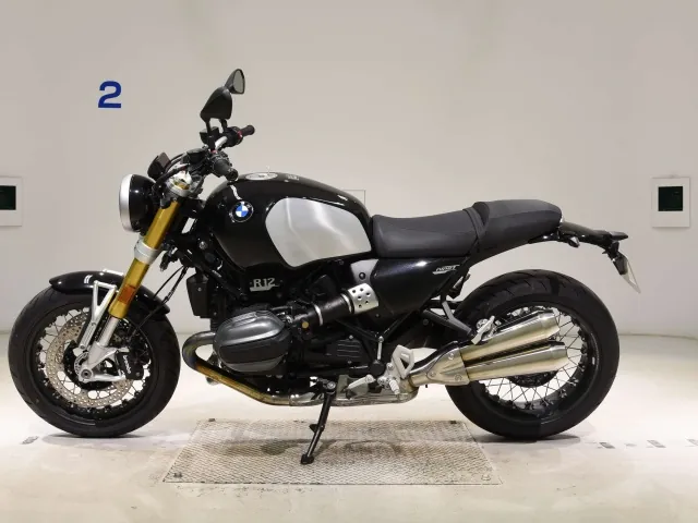 BMW R12nineT 2024, black | silver, фото 2
